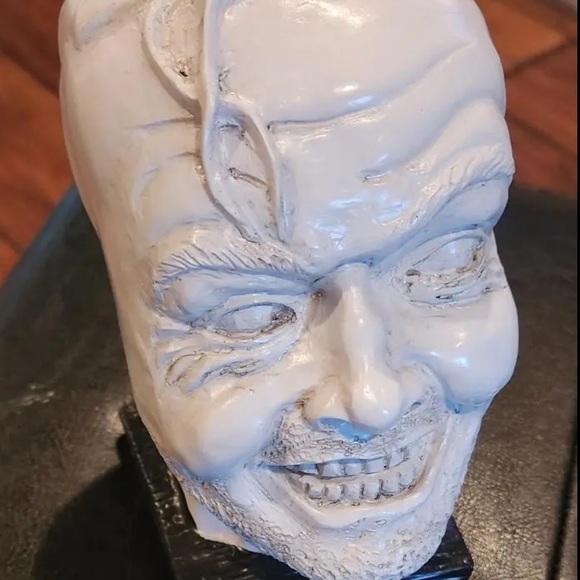 🆕 “Here’s Johnny” Sculptured Head, Resin Tabletop Decoration Bookshelf Film - Picture 7 of 11